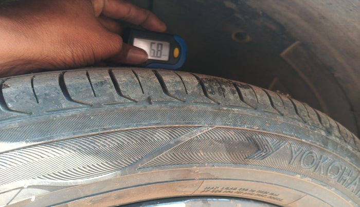 2020 Hyundai VENUE SX 1.0 TURBO IMT, Petrol, Manual, 8,17,888 km, tyre