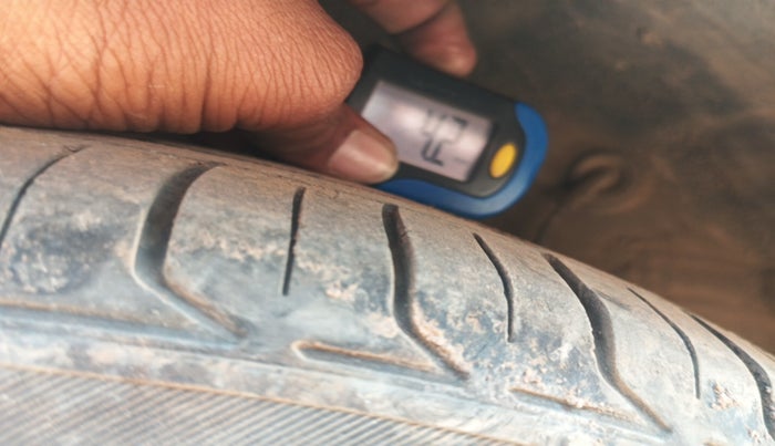 2020 Hyundai VENUE SX 1.0 TURBO IMT, Petrol, Manual, 8,17,888 km, tyre