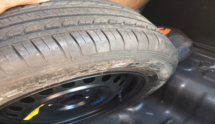 2020 Hyundai VENUE SX 1.0 TURBO IMT, Petrol, Manual, 8,17,888 km, tyre