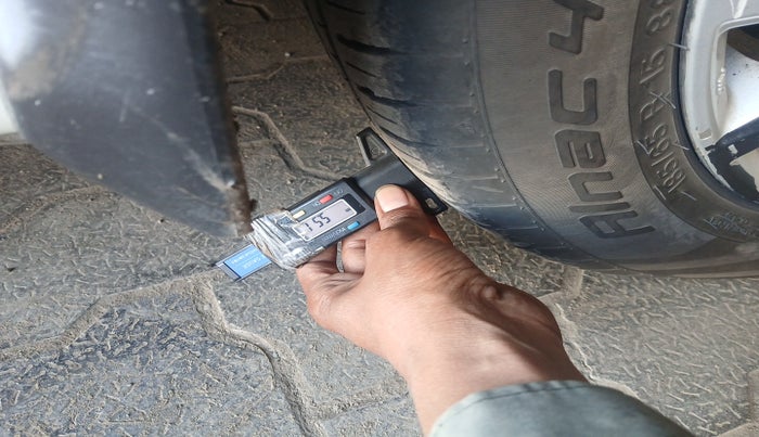 2022 Maruti Dzire ZXI CNG, Petrol, Manual, 1,34,223 km, tyre