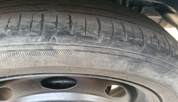 2016 Tata Zest XE 75PS DIESEL, Diesel, Manual, 1,34,926 km, tyre