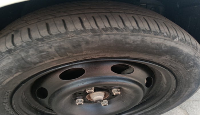 2016 Tata Zest XE 75PS DIESEL, Diesel, Manual, 1,34,926 km, tyre