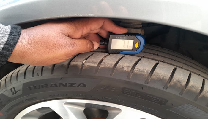 2015 Mercedes Benz C Class C 200 AVANTGARDE, Petrol, Automatic, 27,649 km, tyre