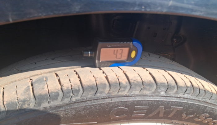 2023 Hyundai NEW I20 ASTA (O) 1.0 TURBO GDI DCT, Petrol, Automatic, 33,821 km, tyre