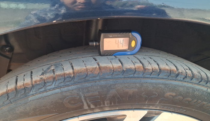 2023 Hyundai NEW I20 ASTA (O) 1.0 TURBO GDI DCT, Petrol, Automatic, 33,821 km, tyre