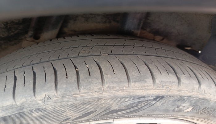 2018 Honda WR-V 1.2L I-VTEC S MT, Petrol, Manual, 77,675 km, tyre