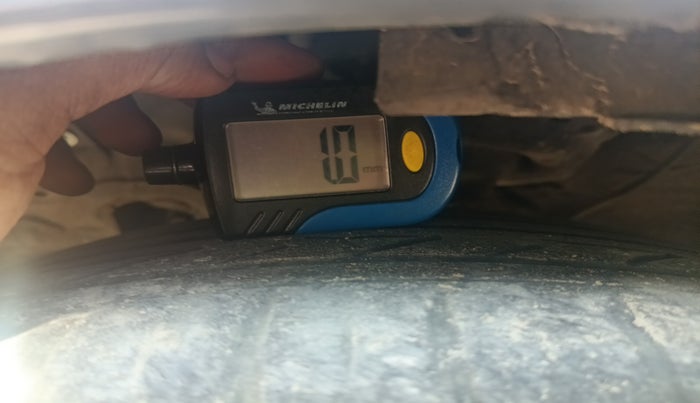 2012 Hyundai Verna FLUIDIC 1.6 CRDI SX, Diesel, Manual, 1,15,136 km, tyre