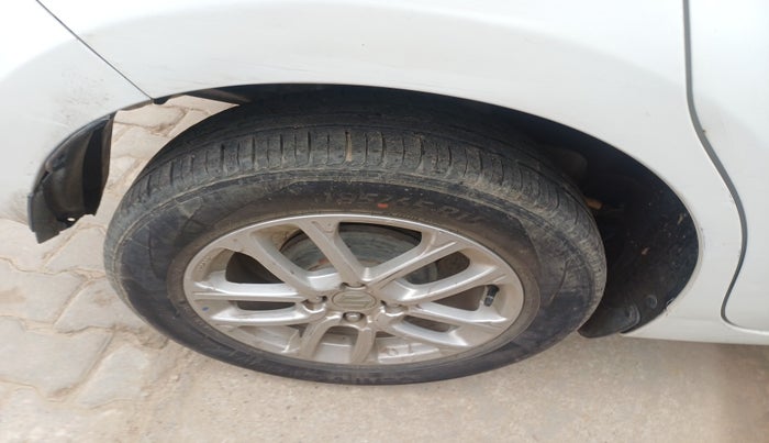 2018 Maruti Swift ZXI, Petrol, Manual, 61,146 km, tyre