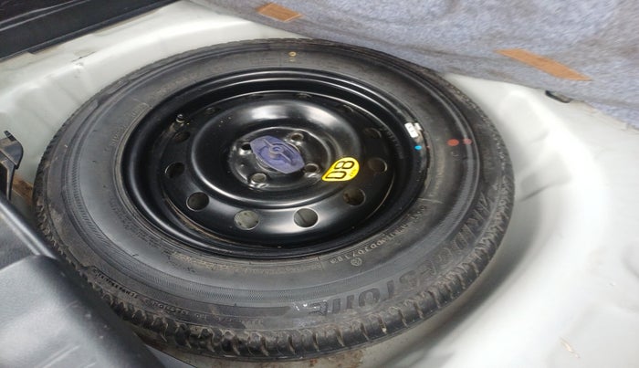 2018 Maruti Swift ZXI, Petrol, Manual, 61,146 km, tyre