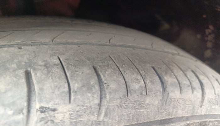 2024 Mahindra XUV700 AX 5 D AT 7 STR, Diesel, Automatic, 41,732 km, tyre