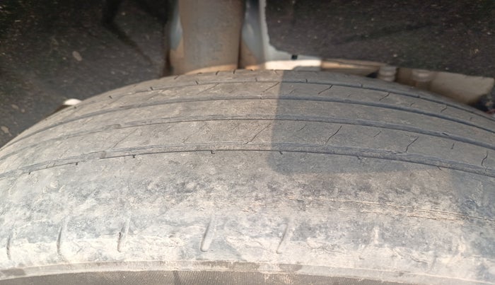 2024 Mahindra XUV700 AX 5 D AT 7 STR, Diesel, Automatic, 41,732 km, tyre