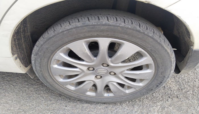 2017 Maruti Baleno ALPHA PETROL 1.2, Petrol, Manual, 75,067 km, tyre