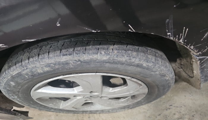 2014 Honda City 1.5L I-DTEC V, Diesel, Manual, 1,09,874 km, tyre