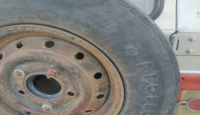 2010 Mahindra Bolero XL 9 STR, Diesel, Manual, 1,83,768 km, tyre