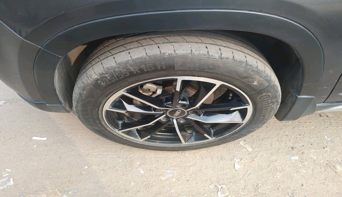 2020 Maruti Vitara Brezza VXI, Petrol, Manual, 33,971 km, tyre