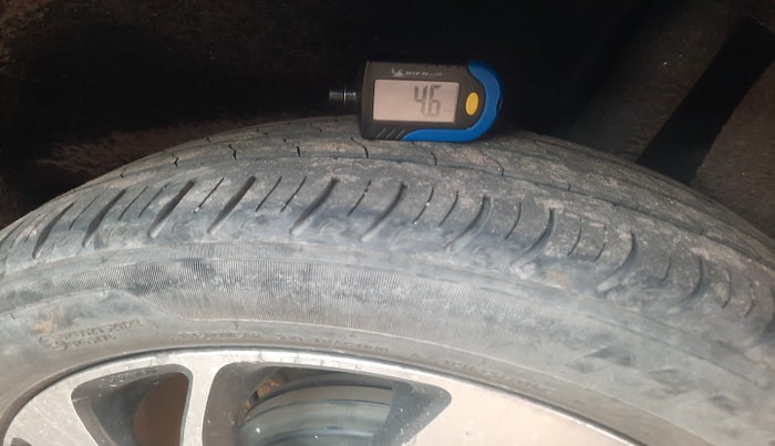 2021 Maruti Baleno ZETA PETROL 1.2, Petrol, Manual, 1,27,217 km, tyre