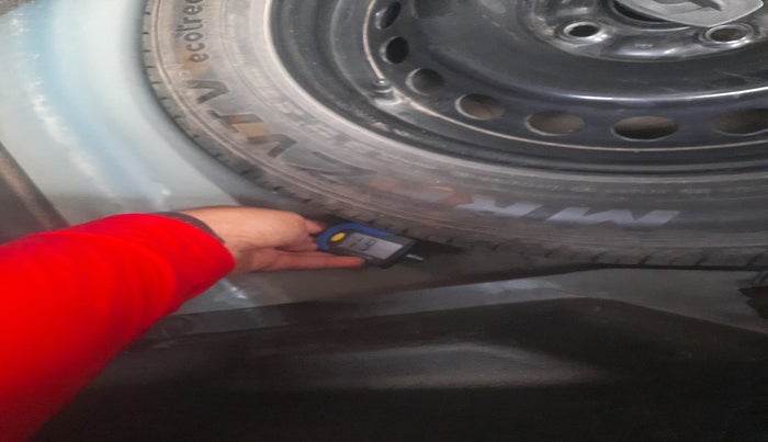 2021 Maruti Baleno ZETA PETROL 1.2, Petrol, Manual, 1,27,217 km, tyre