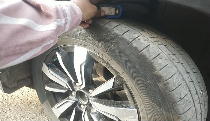 2019 MG HECTOR SHARP 2.0 DIESEL, Diesel, Manual, 2,24,419 km, tyre