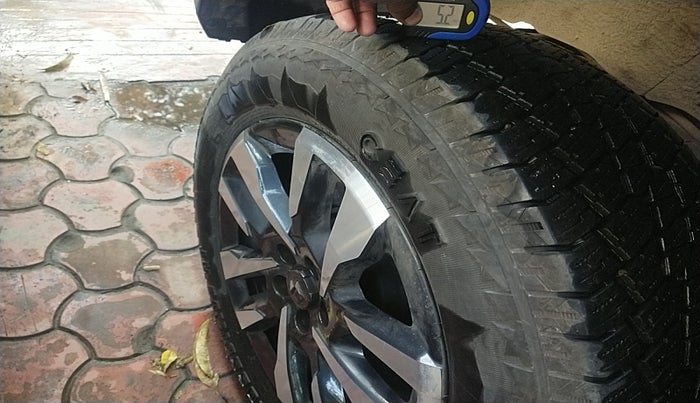 2024 Mahindra Thar Roxx  AX7 L Petrol AT 2WD, Petrol, Automatic, 14,079 km, tyre