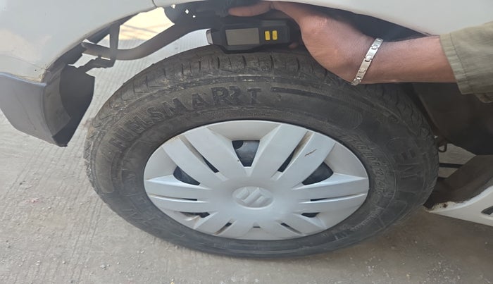 2013 Maruti Alto 800 LXI, Petrol, Manual, 96,747 km, tyre