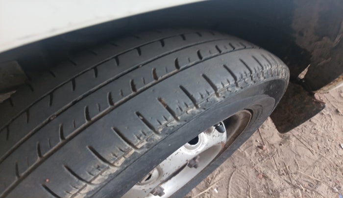 2018 Maruti OMNI E STD, Petrol, Manual, 12,32,724 km, tyre