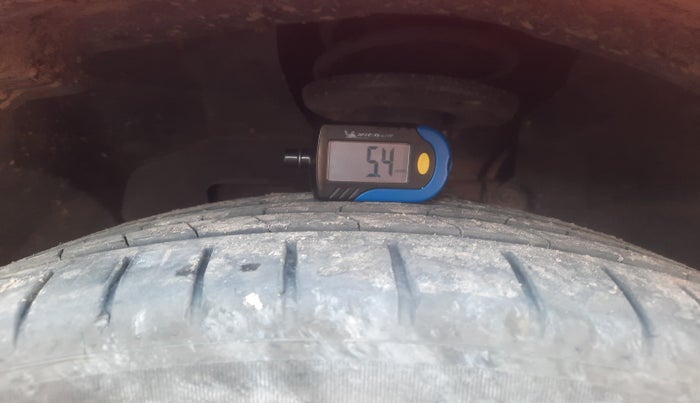 2017 Ford Ecosport TITANIUM 1.5L DIESEL, Diesel, Manual, 1,30,442 km, tyre