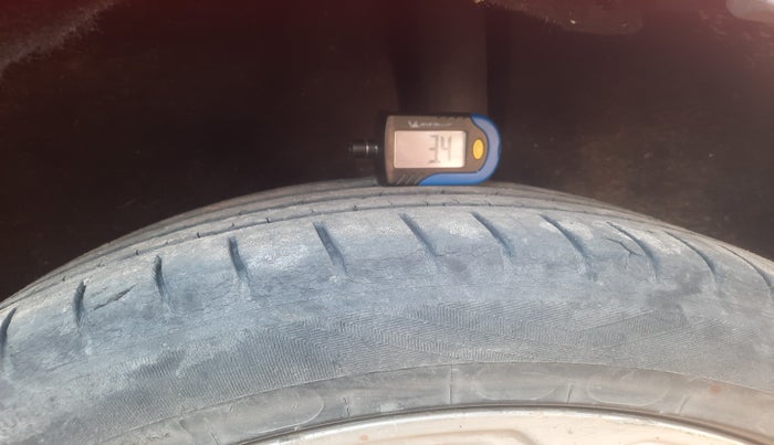 2017 Ford Ecosport TITANIUM 1.5L DIESEL, Diesel, Manual, 1,30,442 km, tyre