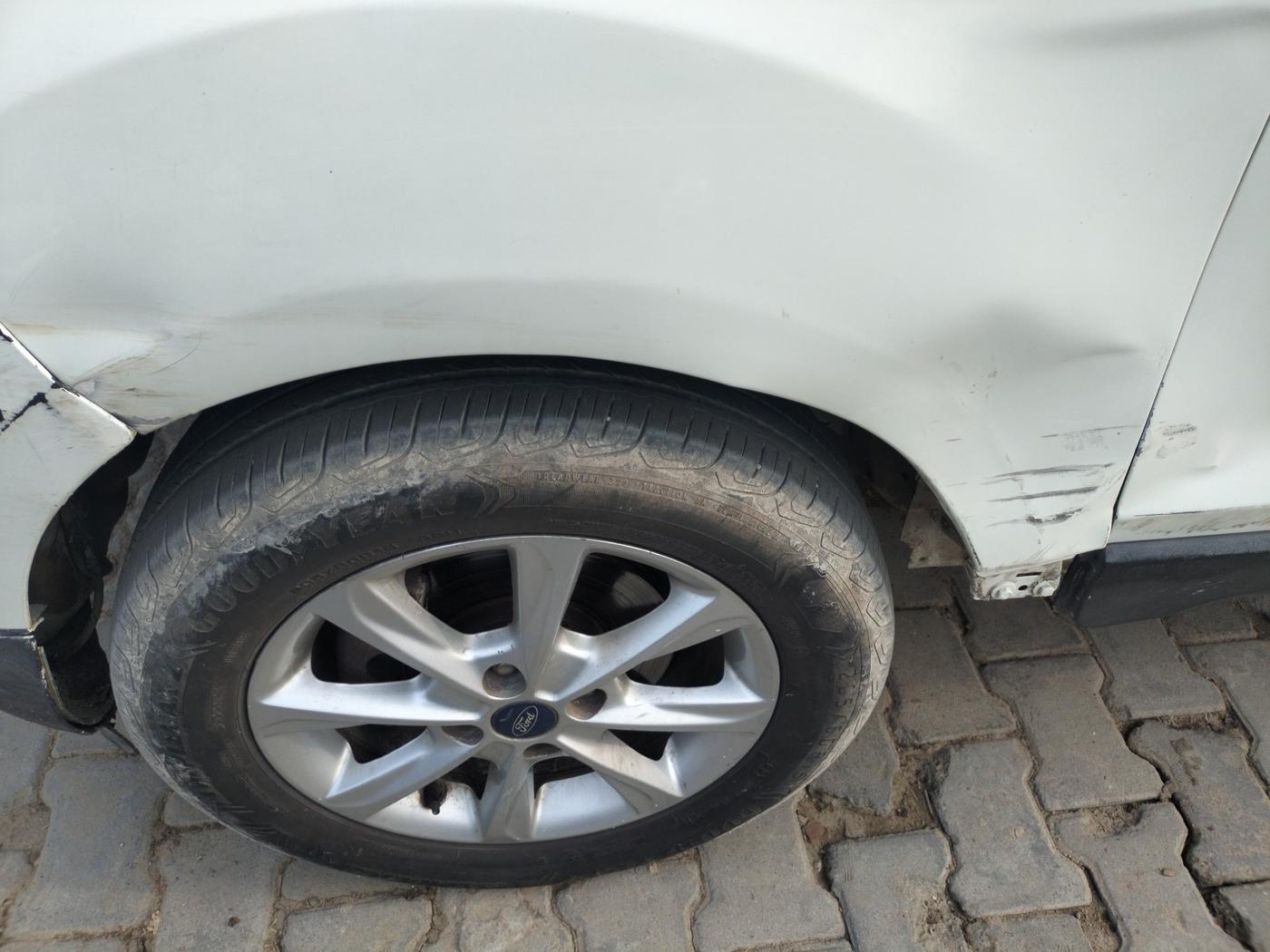 2019 Ford Ecosport TITANIUM 1.5L DIESEL, Diesel, Manual, 86,000 km, tyre