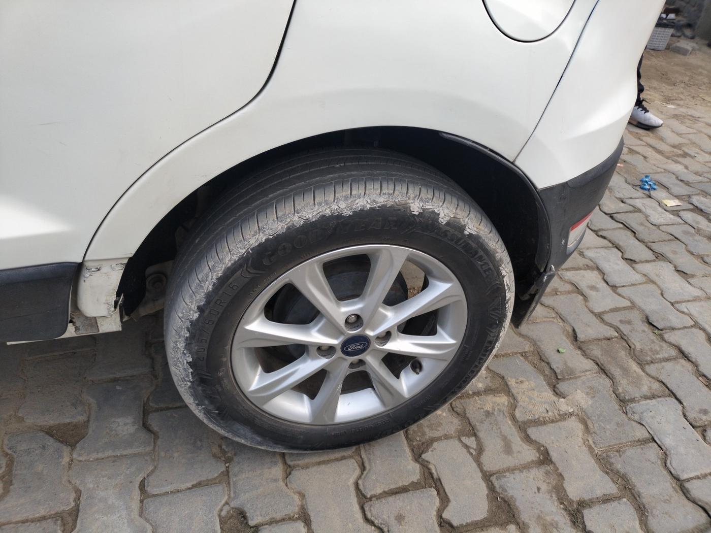 2019 Ford Ecosport TITANIUM 1.5L DIESEL, Diesel, Manual, 86,000 km, tyre
