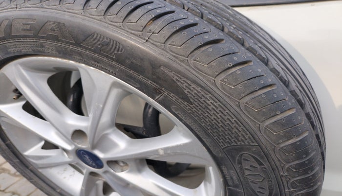 2019 Ford Ecosport TITANIUM 1.5L DIESEL, Diesel, Manual, 85,053 km, tyre