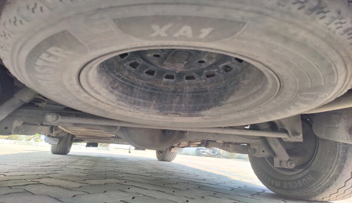 2014 Mahindra Xylo D2 BS-III, Diesel, Manual, 4,20,043 km, tyre