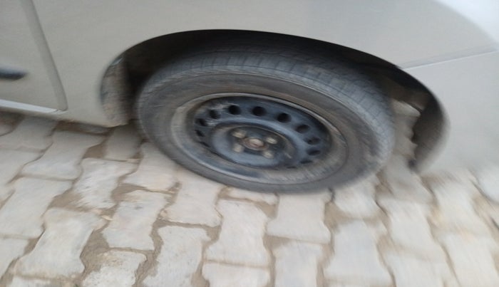 2016 Maruti Wagon R 1.0 VXI, Petrol, Manual, 36,890 km, tyre