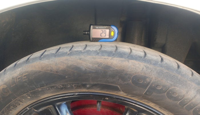 2014 Maruti Swift VDI, Diesel, Manual, 1,38,672 km, tyre