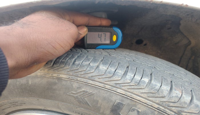 2012 Maruti Wagon R 1.0 VXI, Petrol, Manual, 1,60,733 km, tyre