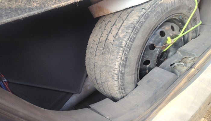 2012 Maruti Wagon R 1.0 VXI, Petrol, Manual, 1,60,733 km, tyre