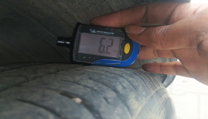 2020 KIA SELTOS HTK PLUS AT 1.5 DIESEL, Diesel, Automatic, 1,00,133 km, tyre