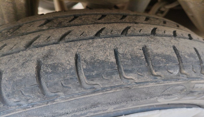 2011 Maruti Alto K10 VXI, Petrol, Manual, 1,96,929 km, tyre