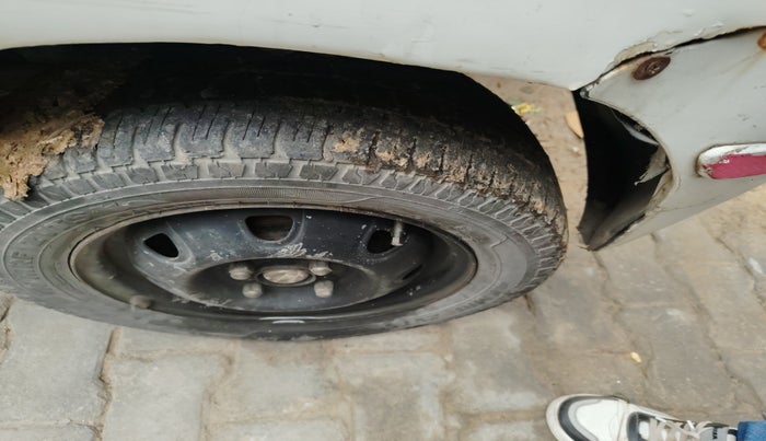 2012 Maruti Alto K10 LXI, Petrol, Manual, 72,648 km, tyre