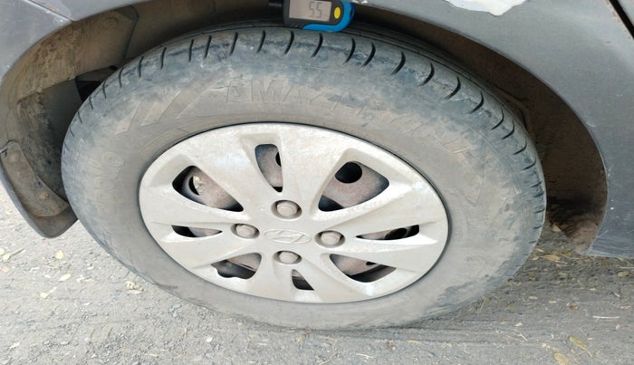 2011 Hyundai i10 SPORTZ 1.2, Petrol, Manual, 84,165 km, tyre