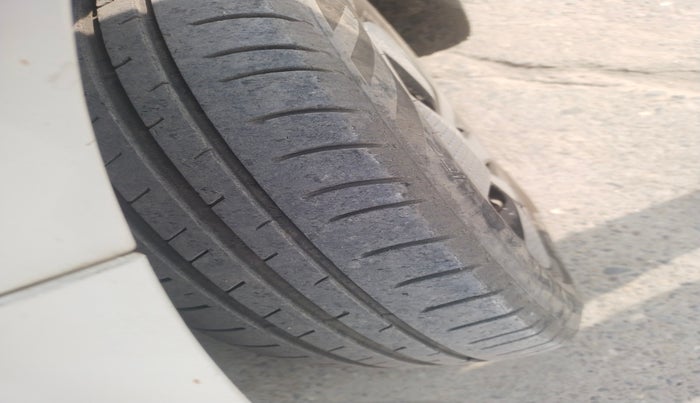 2020 Maruti New Wagon-R LXI CNG 1.0, Petrol, Manual, 1,00,375 km, tyre