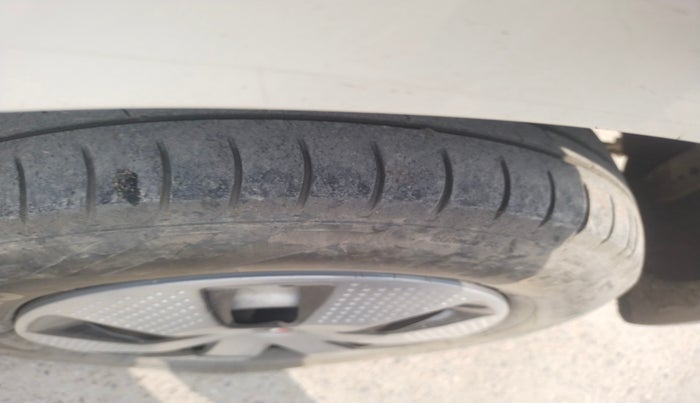 2020 Maruti New Wagon-R LXI CNG 1.0, Petrol, Manual, 1,00,375 km, tyre