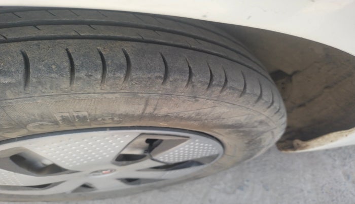 2020 Maruti New Wagon-R LXI CNG 1.0, Petrol, Manual, 1,00,375 km, tyre