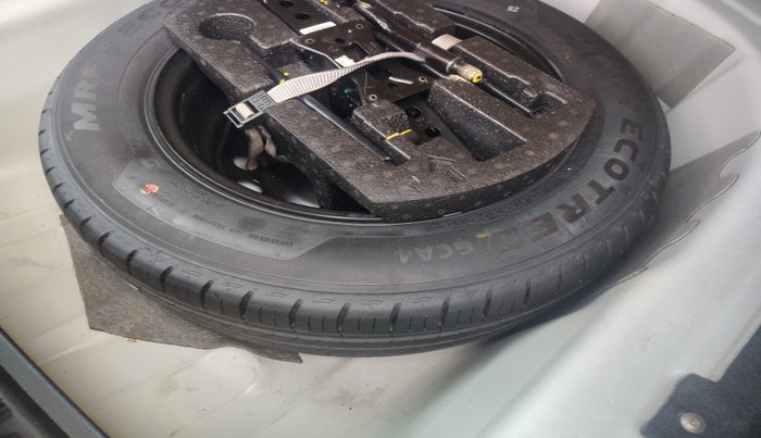 2023 Skoda SLAVIA AMBITION 1.5L TSI AT, Petrol, Automatic, 42,028 km, tyre