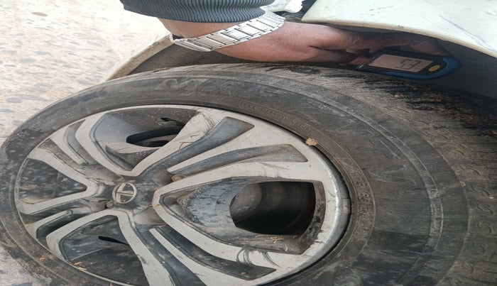 2023 Tata Tiago XTA PETROL, Petrol, Automatic, 14,311 km, tyre