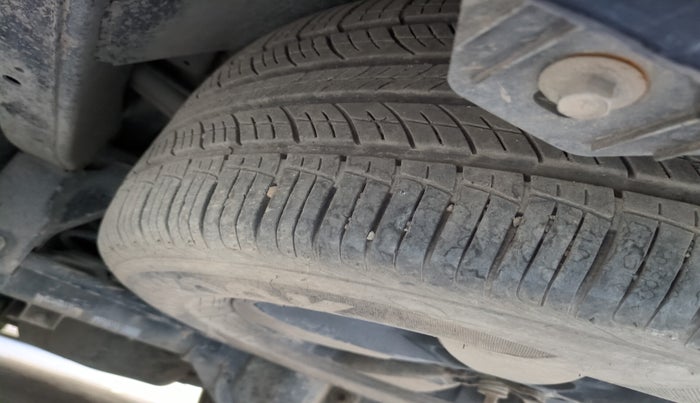 2019 Mahindra ALTURAS G4 4WD AT, Diesel, Automatic, 1,75,999 km, tyre