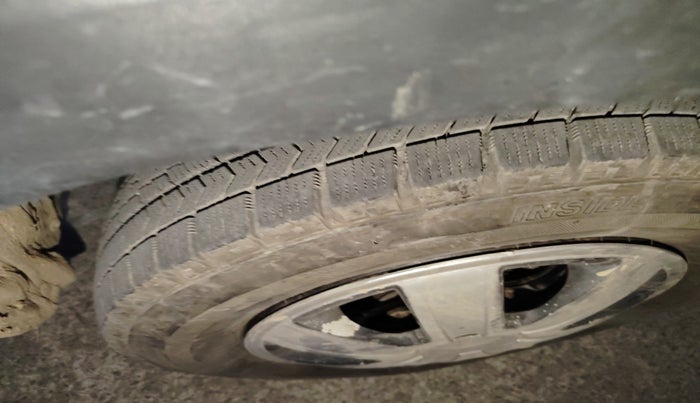 2017 Renault Kwid CLIMBER 1.0, Petrol, Manual, 1,49,308 km, tyre