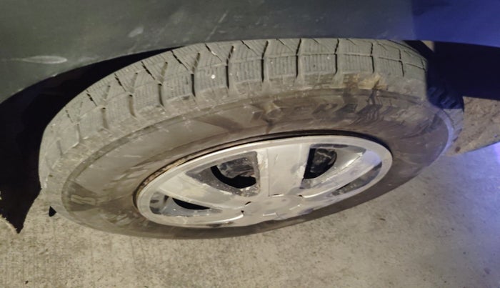 2017 Renault Kwid CLIMBER 1.0, Petrol, Manual, 1,49,308 km, tyre