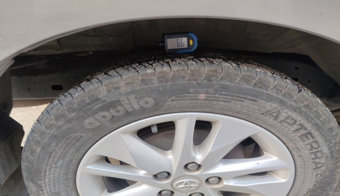 2020 Toyota Innova Crysta 2.4 GX AT 7 STR, Diesel, Automatic, 99,414 km, tyre