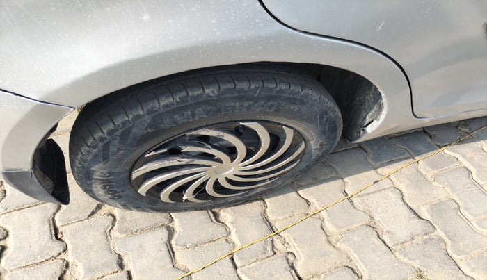 2014 Maruti Swift Dzire VDI, Diesel, Manual, 1,10,364 km, tyre