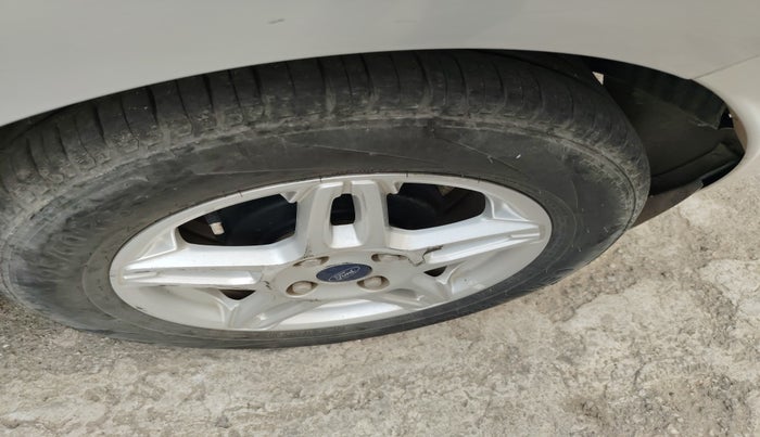 2017 Ford Figo Aspire TITANIUM1.5 DIESEL, Diesel, Manual, 90,459 km, tyre